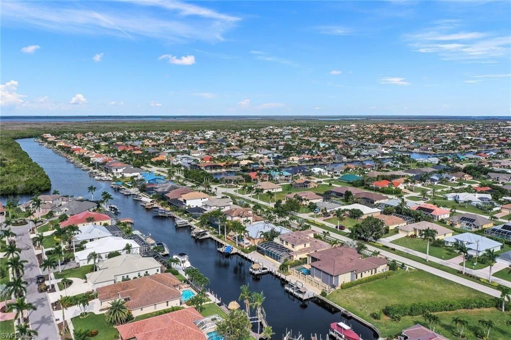 2216 El Dorado Pkwy W, Cape Coral, FL 33914 Photo