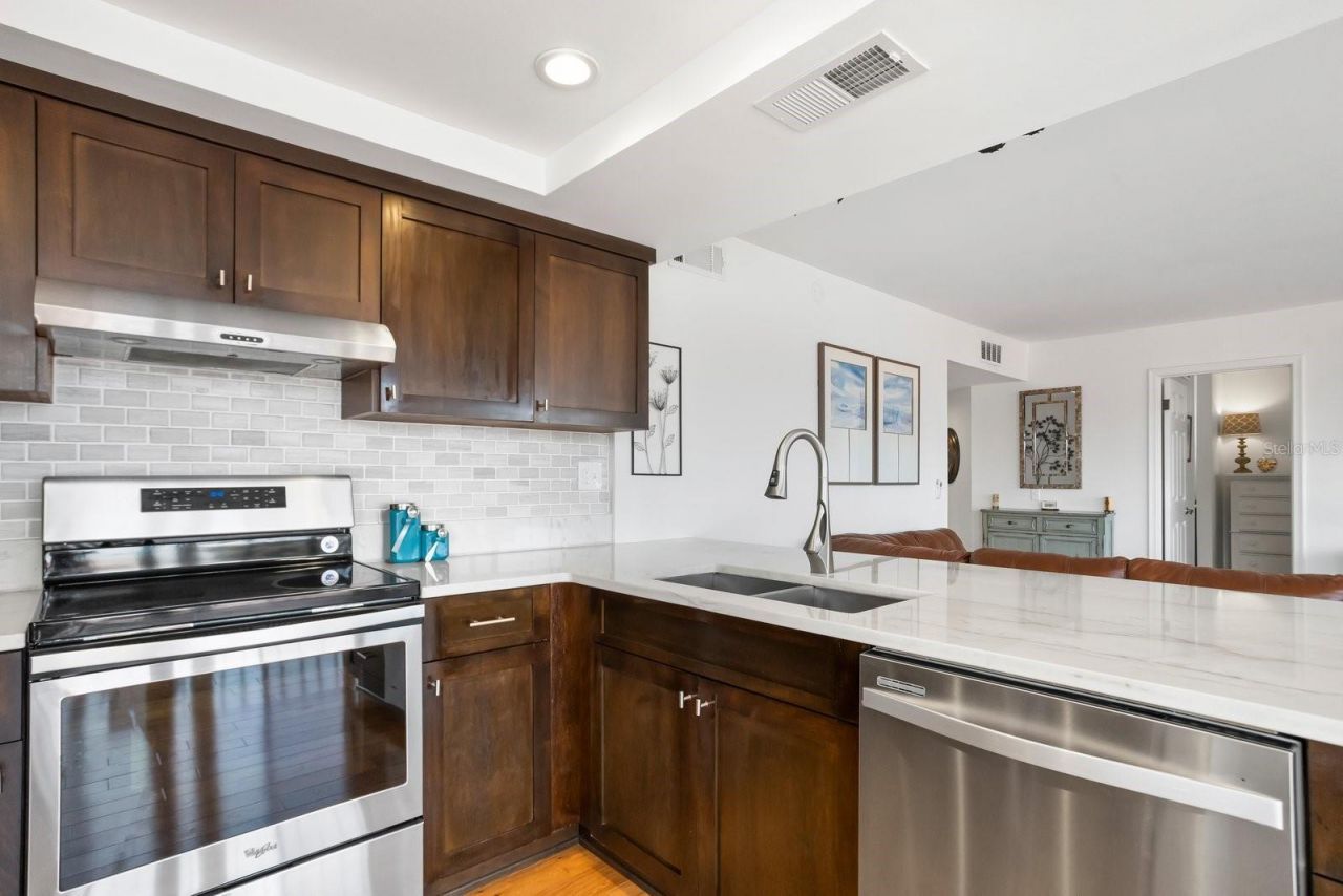 6269 Palma Del Mar Boulevard S, Unit 302, Saint Petersburg, FL 33715 Photo