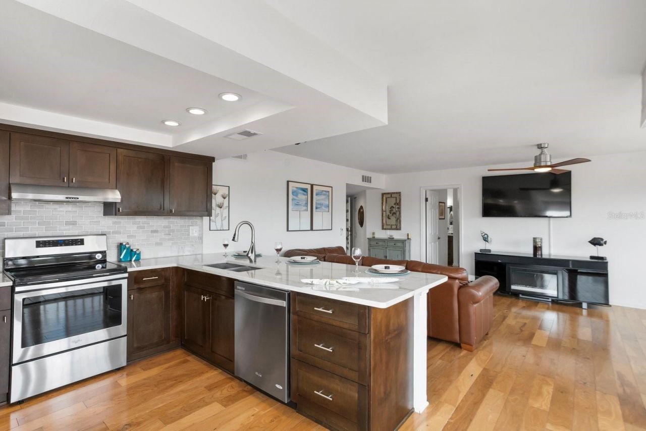 6269 Palma Del Mar Boulevard S, Unit 302, Saint Petersburg, FL 33715 Photo