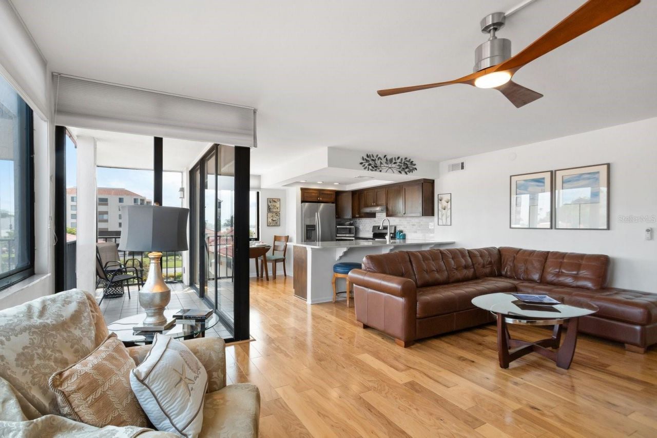 6269 Palma Del Mar Boulevard S, Unit 302, Saint Petersburg, FL 33715 Photo