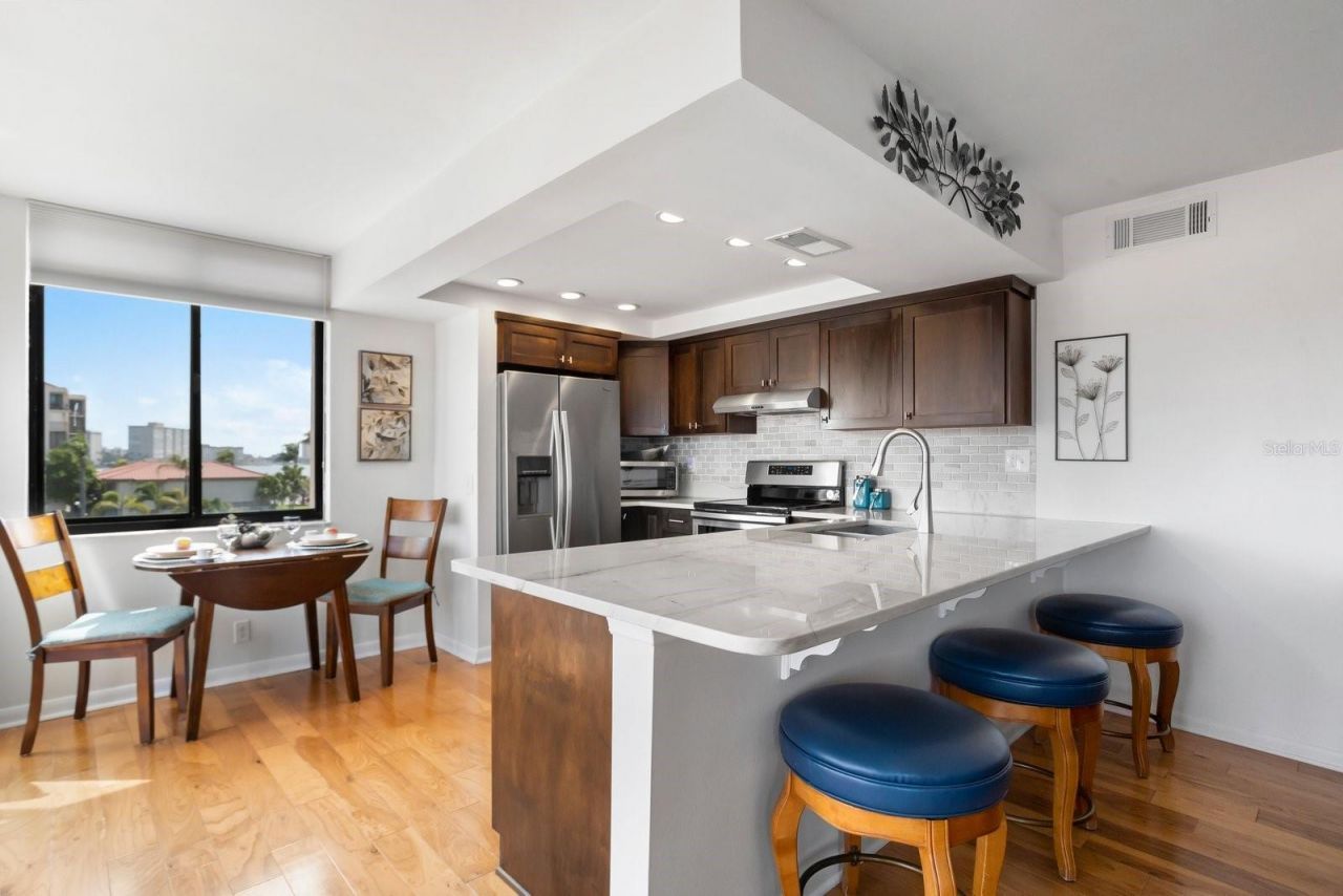 6269 Palma Del Mar Boulevard S, Unit 302, Saint Petersburg, FL 33715 Photo