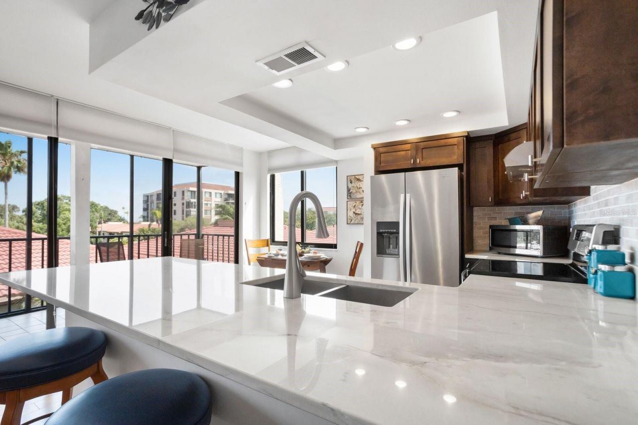 6269 Palma Del Mar Boulevard S, Unit 302, Saint Petersburg, FL 33715 Photo