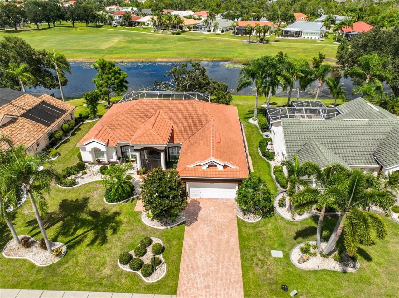 2327 Platinum Drive, Sun City Center, FL 33573 Photo