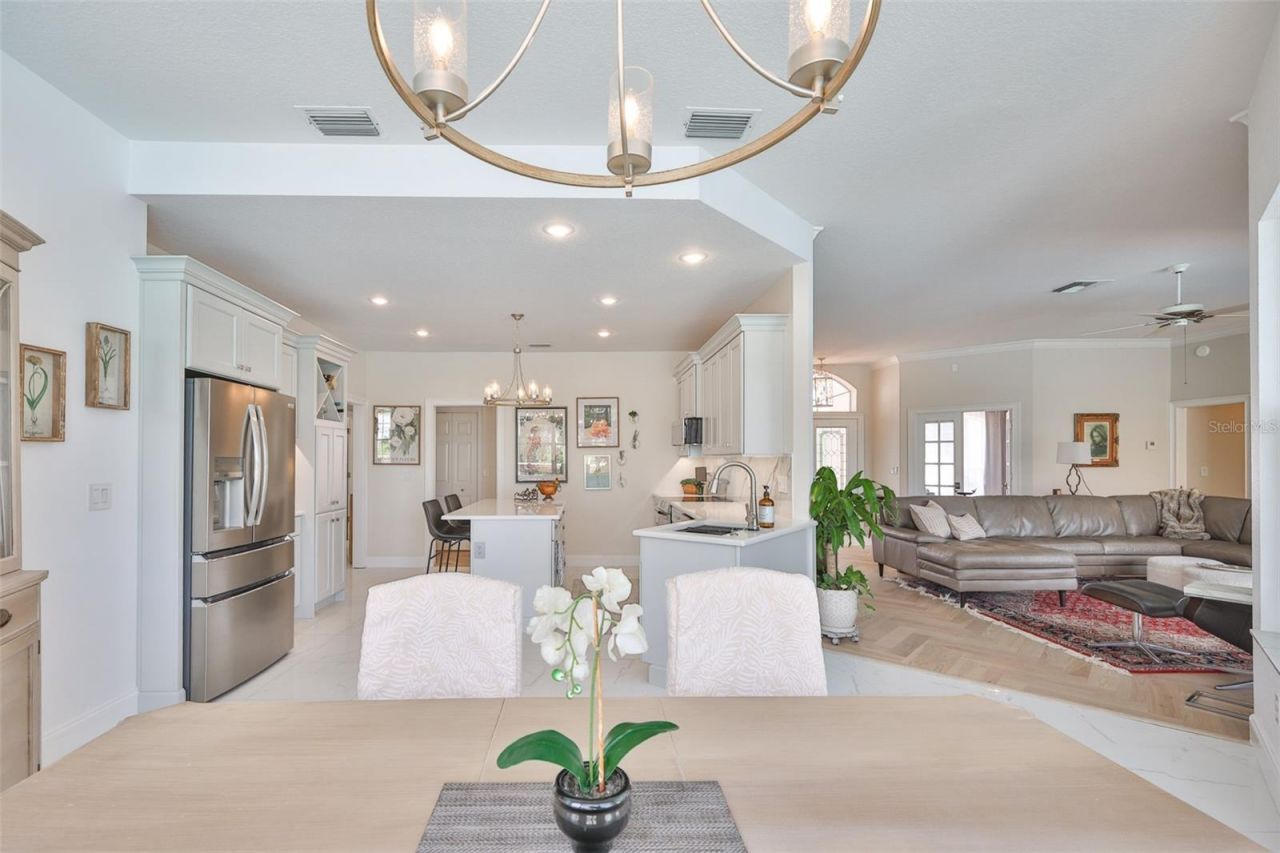 2327 Platinum Drive, Sun City Center, FL 33573 Photo