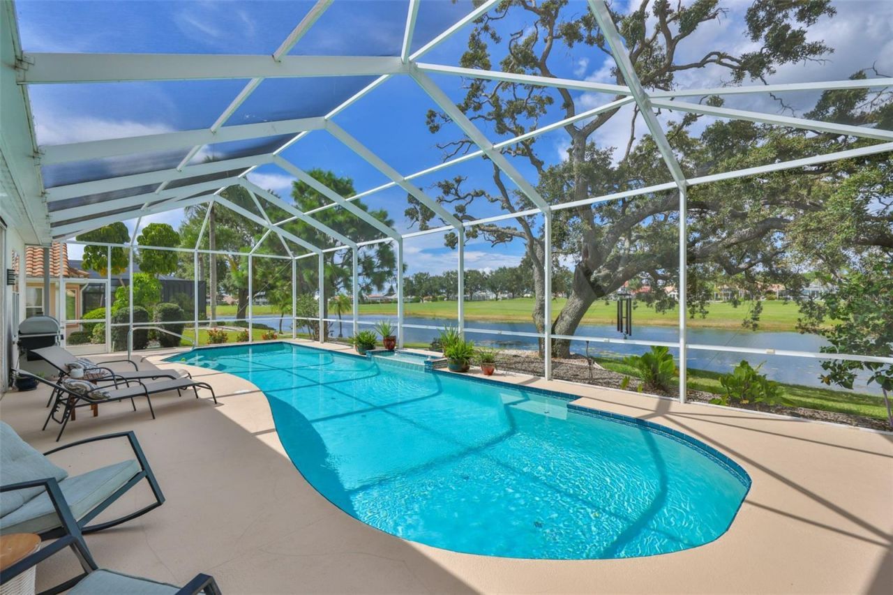 2327 Platinum Drive, Sun City Center, FL 33573 Photo