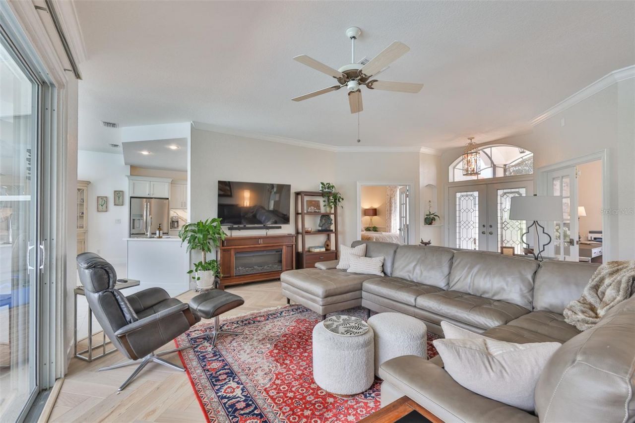 2327 Platinum Drive, Sun City Center, FL 33573 Photo