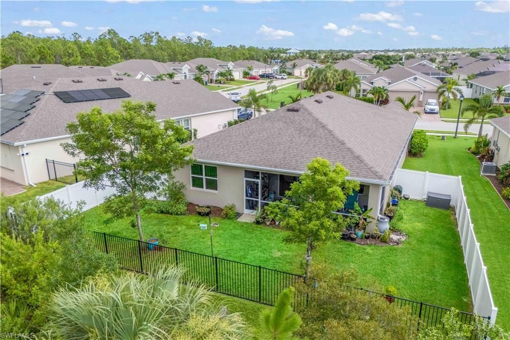 3249 Baravaldo Cir, Cape Coral, FL 33909 Photo