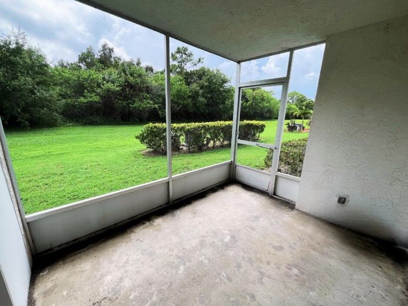 1219 S Lakes End Drive, Unit B1, Fort Pierce, FL 34982 Photo