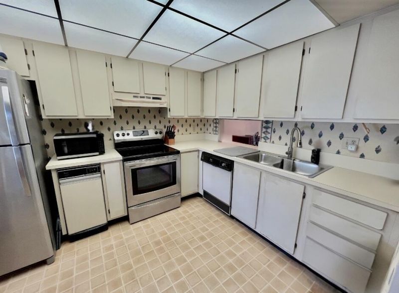 1219 S Lakes End Drive, Unit B1, Fort Pierce, FL 34982 Photo