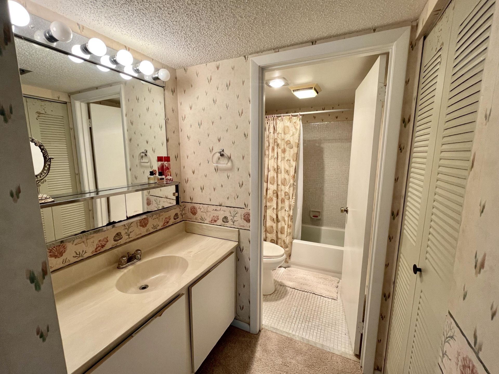 1219 S Lakes End Drive, Unit B1, Fort Pierce, FL 34982 Photo