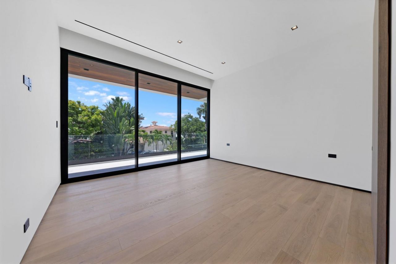 1721 SE 11th Street, Fort Lauderdale, FL 33316 Photo