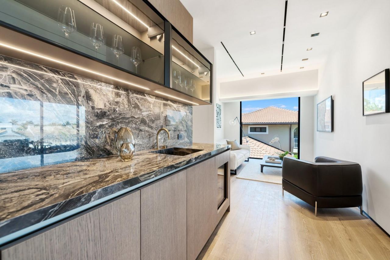 1721 SE 11th Street, Fort Lauderdale, FL 33316 Photo