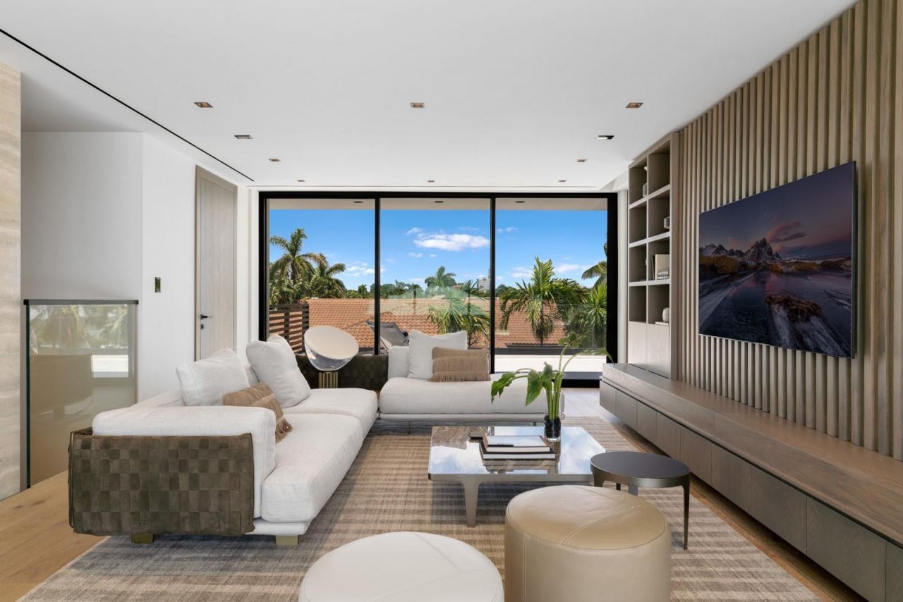 1721 SE 11th Street, Fort Lauderdale, FL 33316 Photo