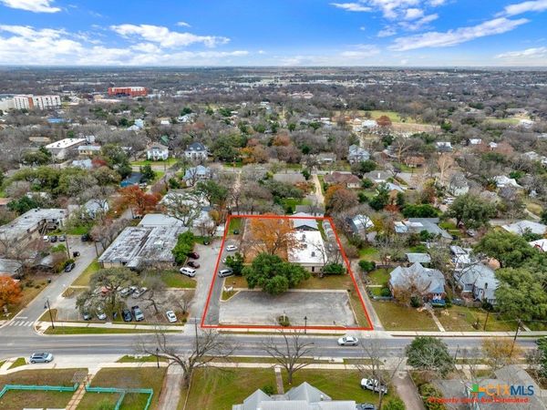 715 W Hopkins Street, San Marcos, TX 78666