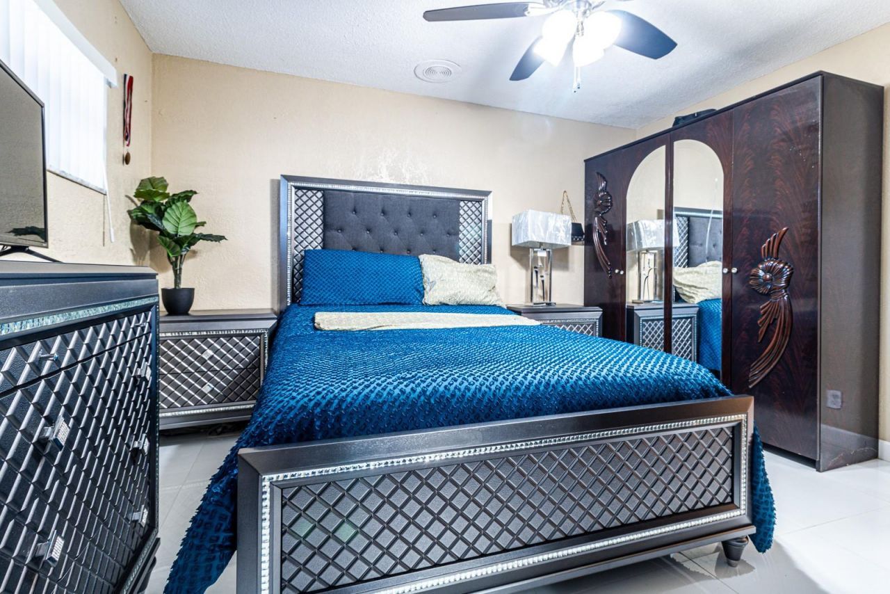 661 SW 28th Way, Fort Lauderdale, FL 33312 Photo