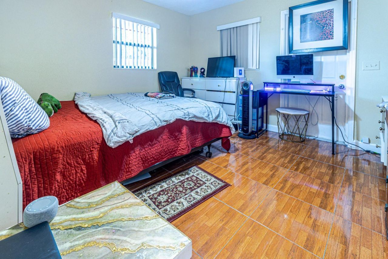 661 SW 28th Way, Fort Lauderdale, FL 33312 Photo