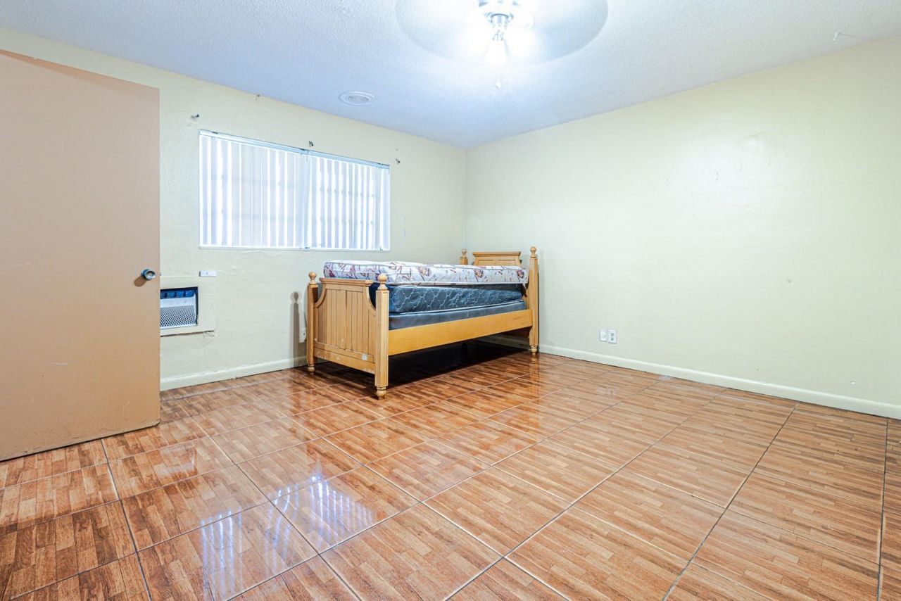 661 SW 28th Way, Fort Lauderdale, FL 33312 Photo