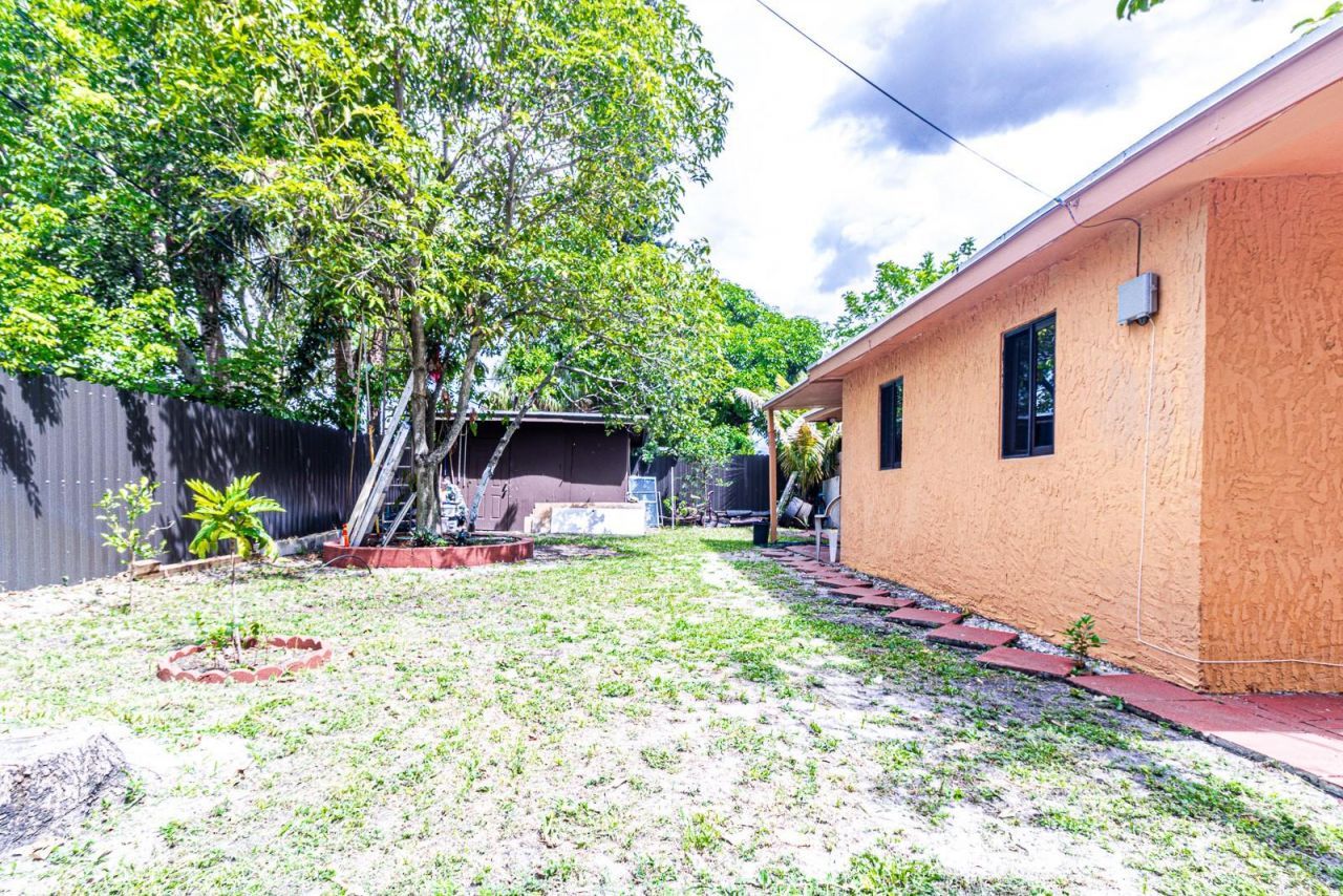 661 SW 28th Way, Fort Lauderdale, FL 33312 Photo