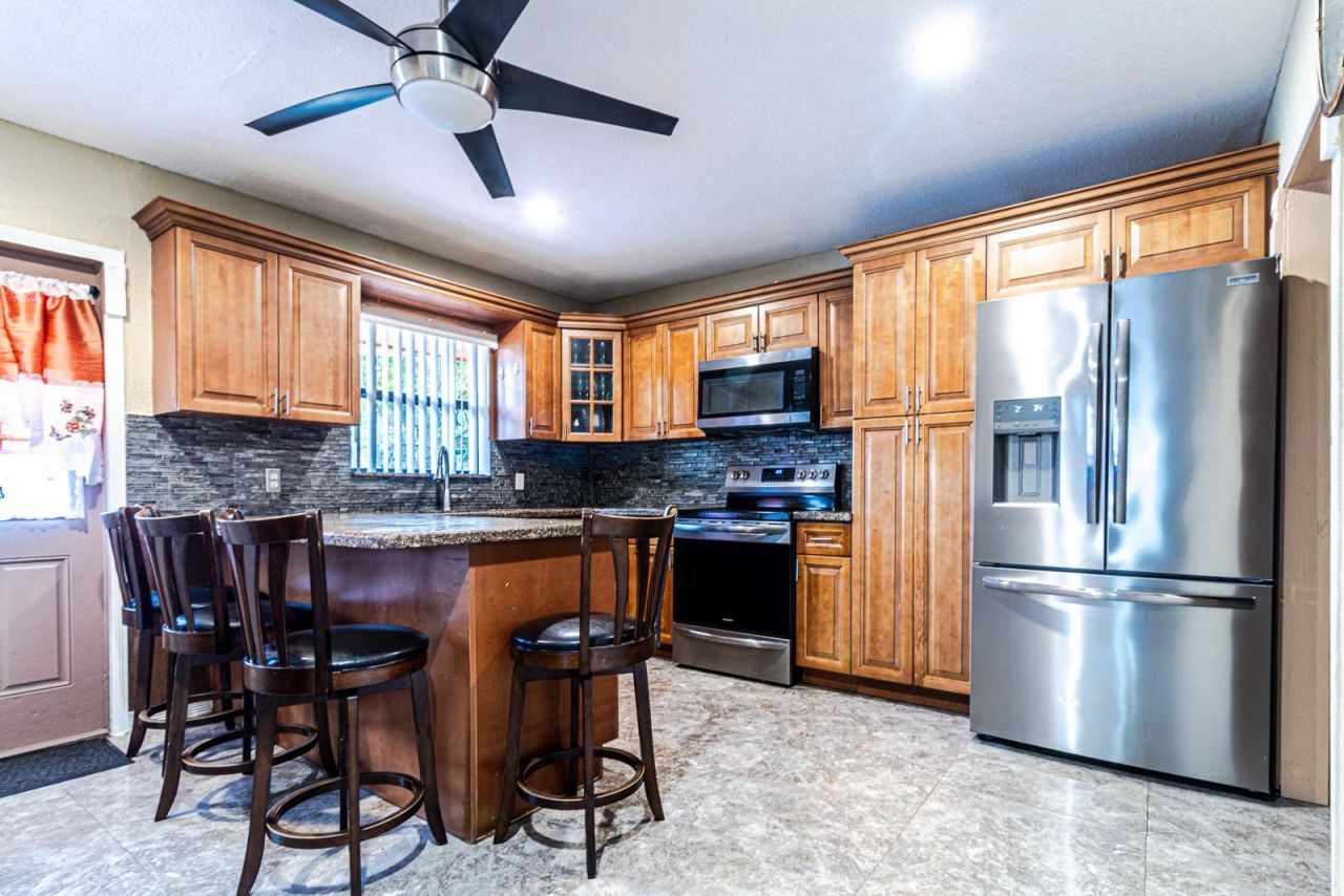 661 SW 28th Way, Fort Lauderdale, FL 33312 Photo