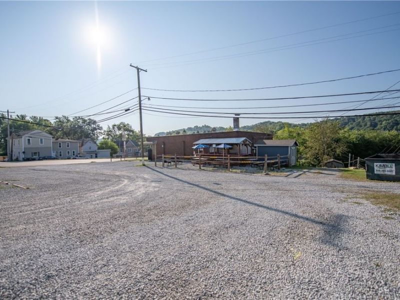 8390 S High Street, Mineral City, OH 44656 Photo 5