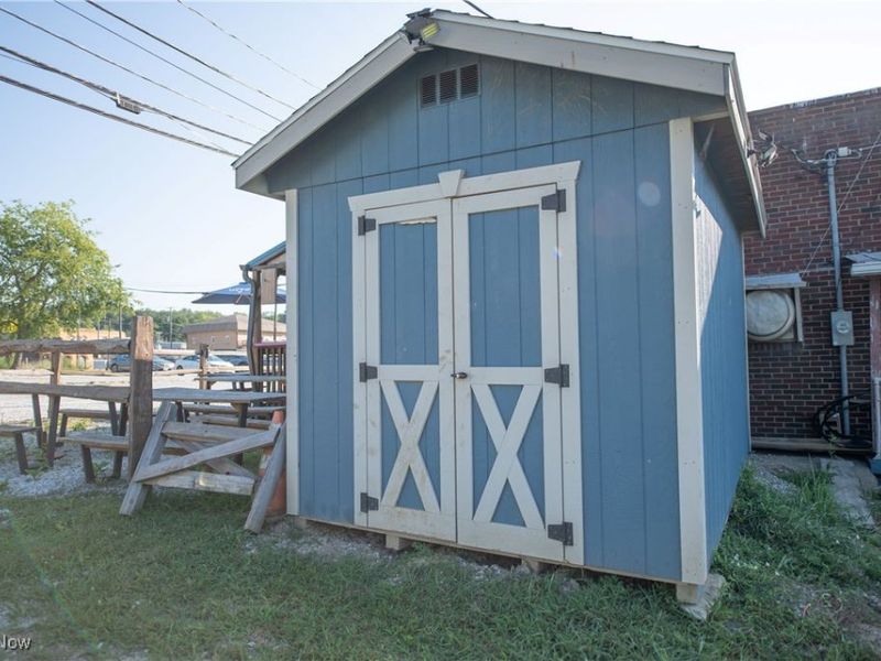 8390 S High Street, Mineral City, OH 44656 Photo 7