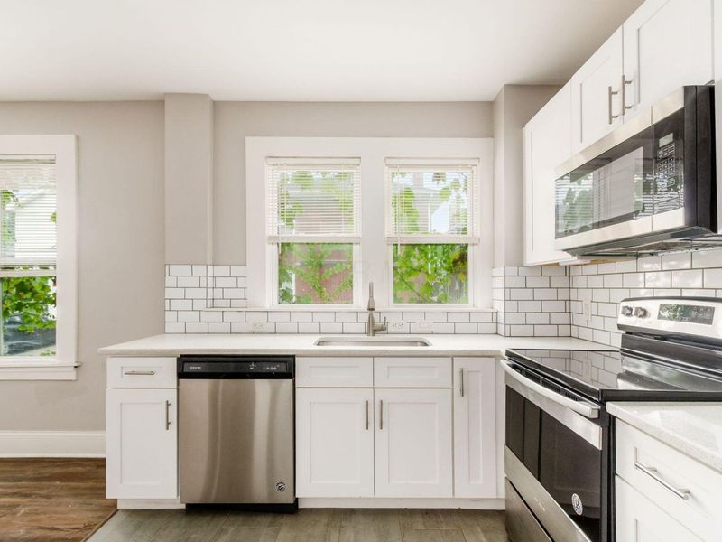 220 Parkwood Avenue, Columbus, OH 43203 Photo 16