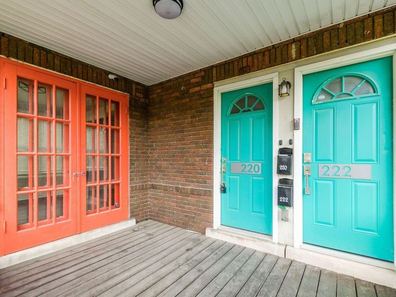 220 Parkwood Avenue, Columbus, OH 43203 Photo 3