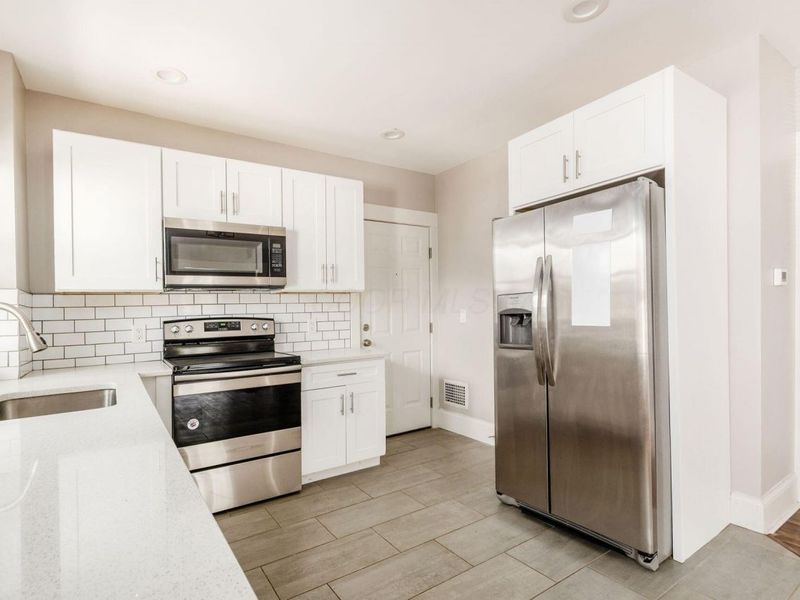 220 Parkwood Avenue, Columbus, OH 43203 Photo 32