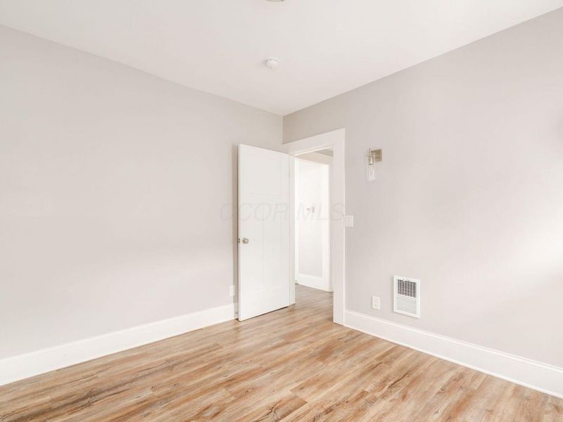 220 Parkwood Avenue, Columbus, OH 43203 Photo 36