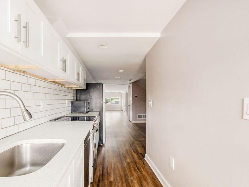 220 Parkwood Avenue, Columbus, OH 43203 Photo 52