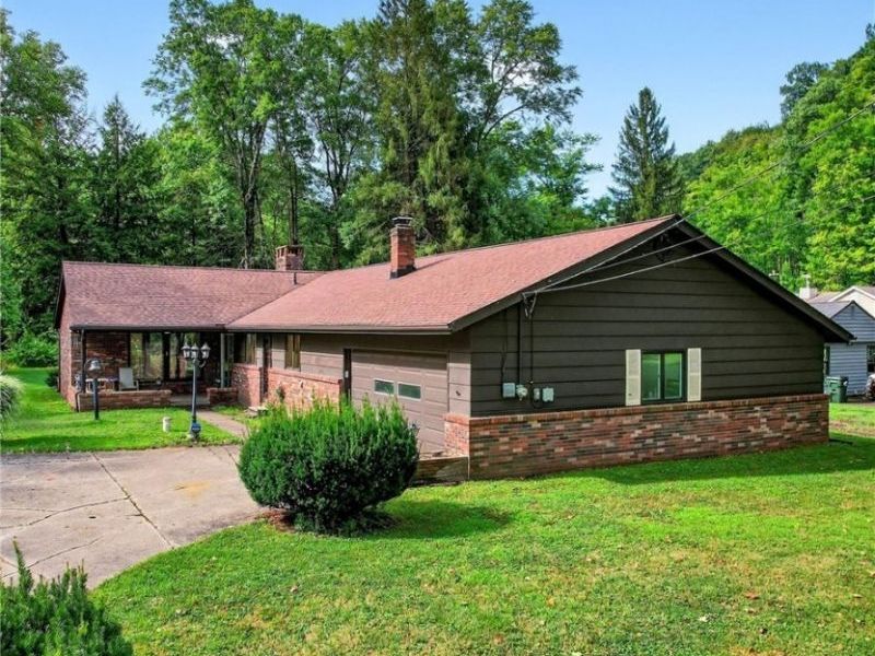 15021 Stillwater Drive, Novelty, OH 44072 Photo 1