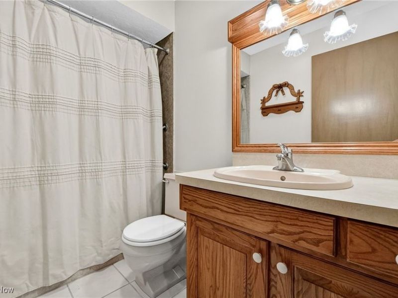 15021 Stillwater Drive, Novelty, OH 44072 Photo 12