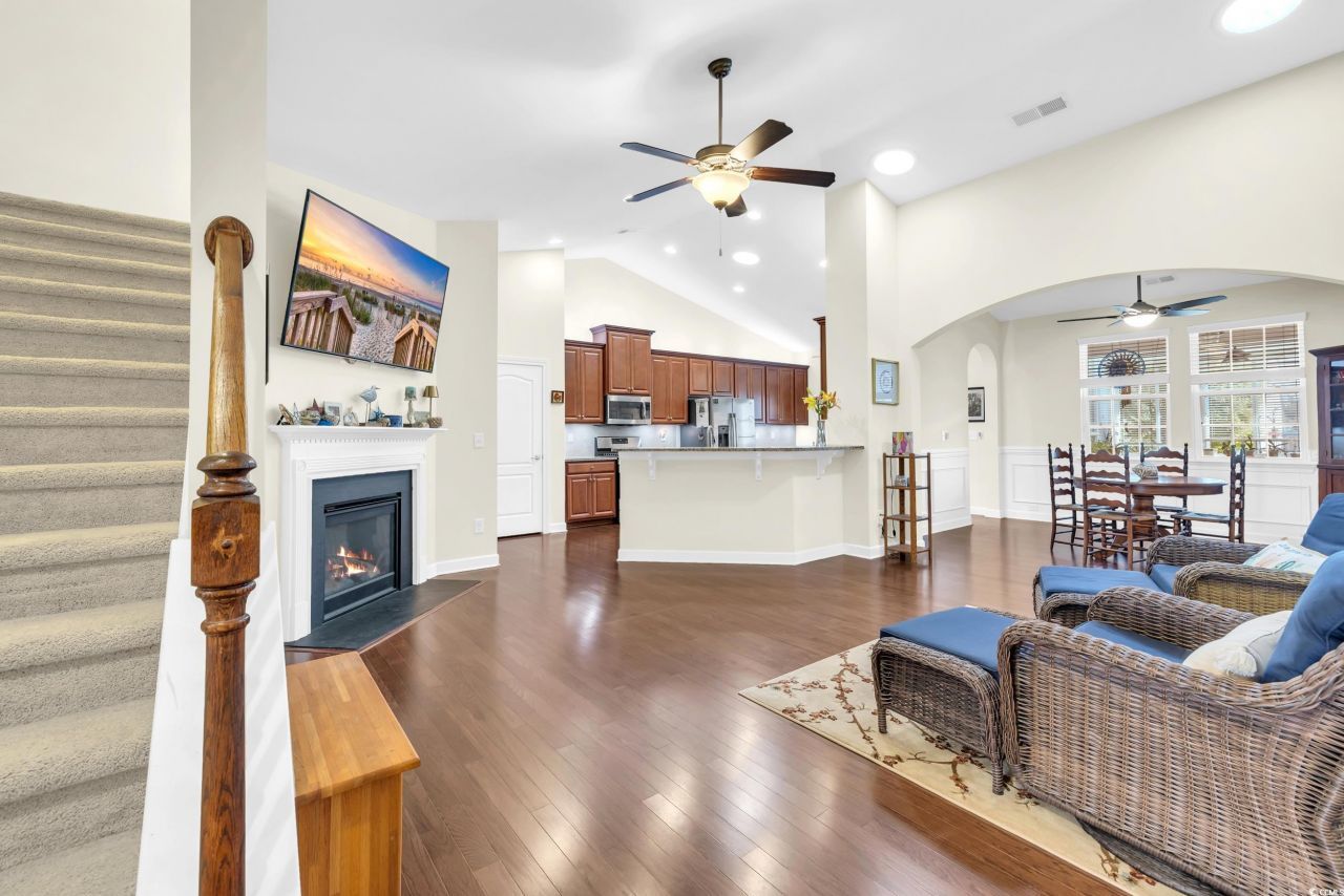 1464 Culbertson Ave. Photo 4