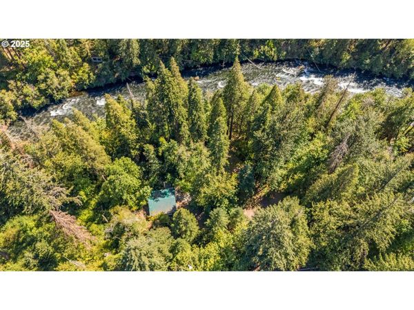 McKenzie River DR, Unit 1800, Blue River, OR 97413