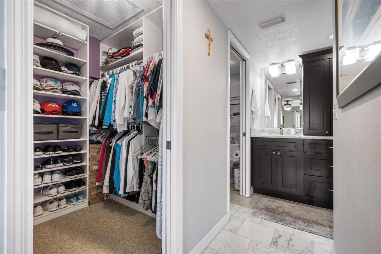 1103 Edgewater Circle, Unit 1103, Bradenton, FL 34209 Photo