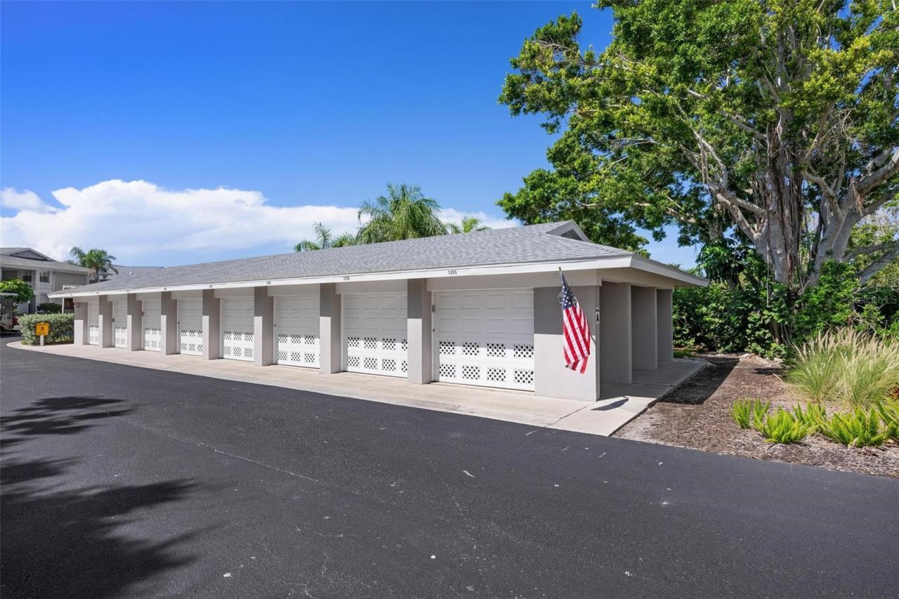 1103 Edgewater Circle, Unit 1103, Bradenton, FL 34209 Photo