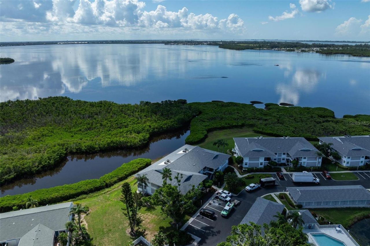 1103 Edgewater Circle, Unit 1103, Bradenton, FL 34209 Photo