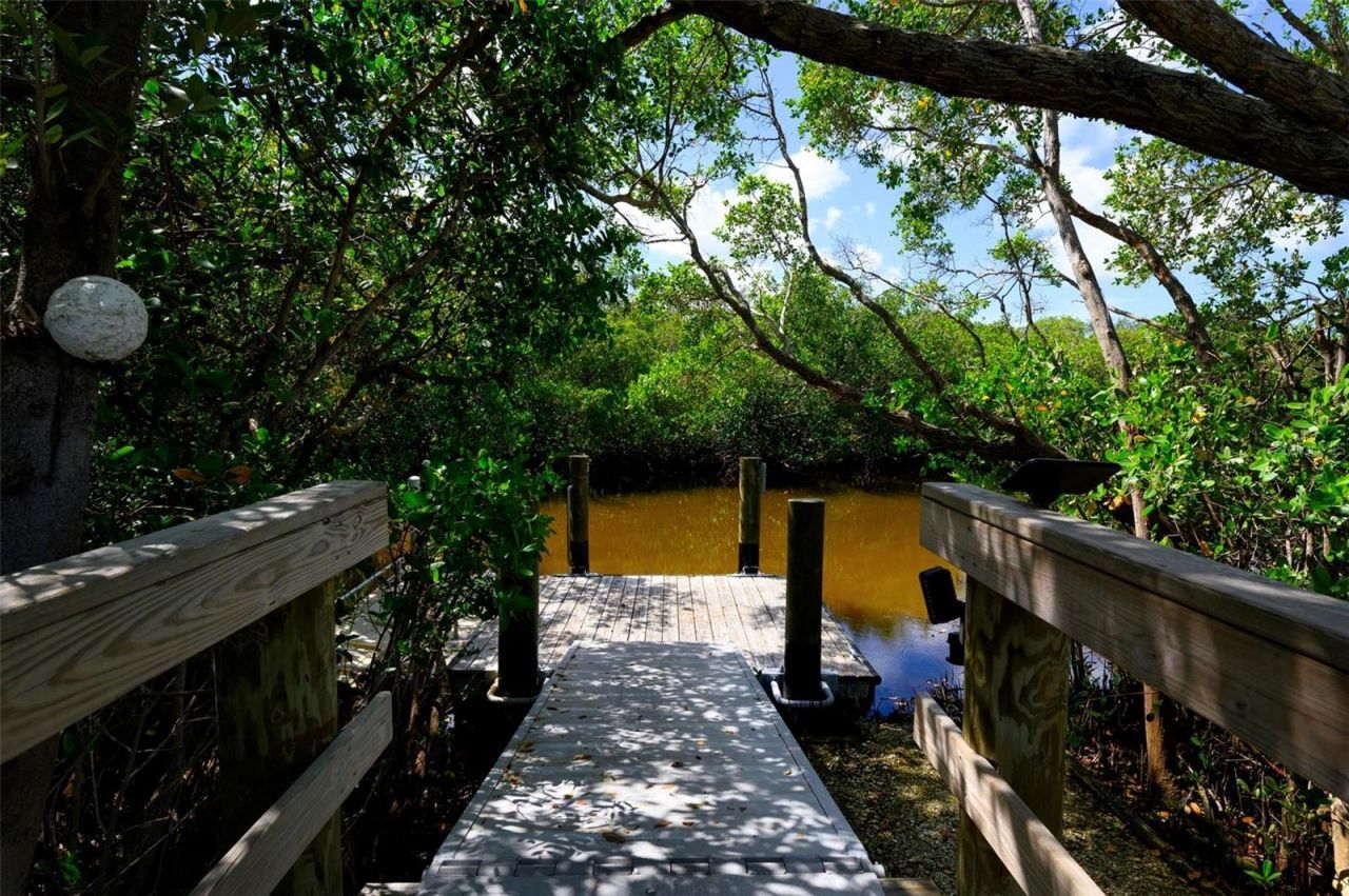 1103 Edgewater Circle, Unit 1103, Bradenton, FL 34209 Photo