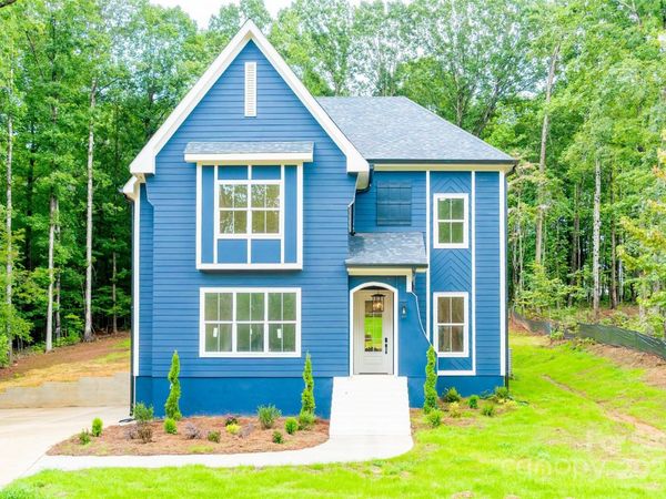 150 Forest Creek Drive, Statesville, NC 28625