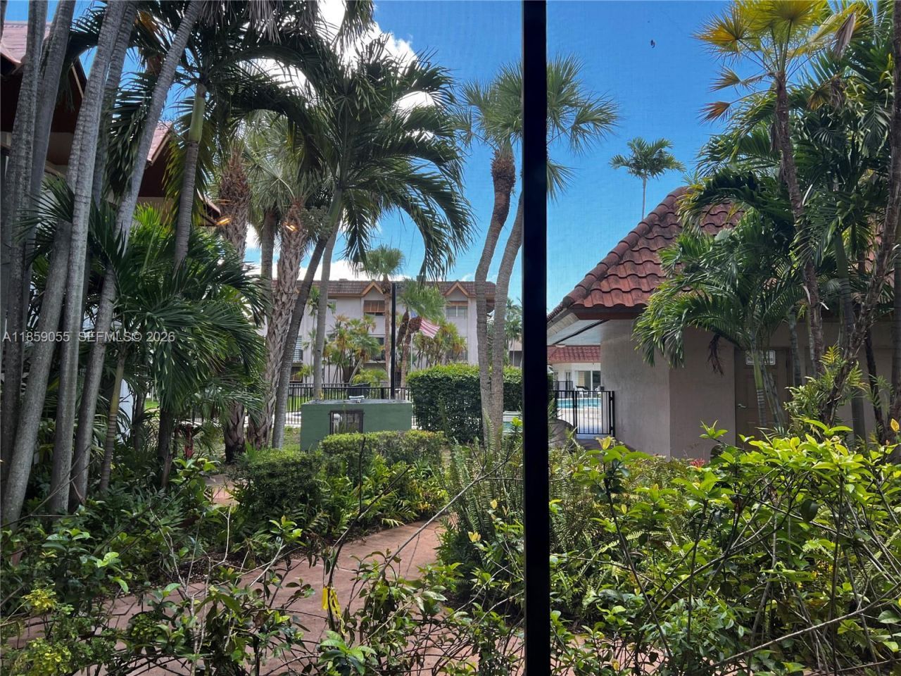 9350 SW 77th Ave, Unit G1, Miami, FL 33156 Photo