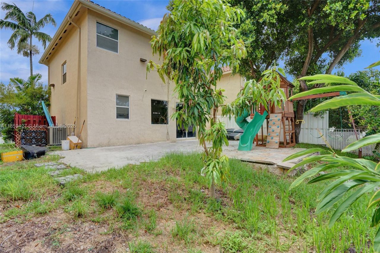 9860 NW 20th Ct, Pembroke Pines, FL 33024 Photo