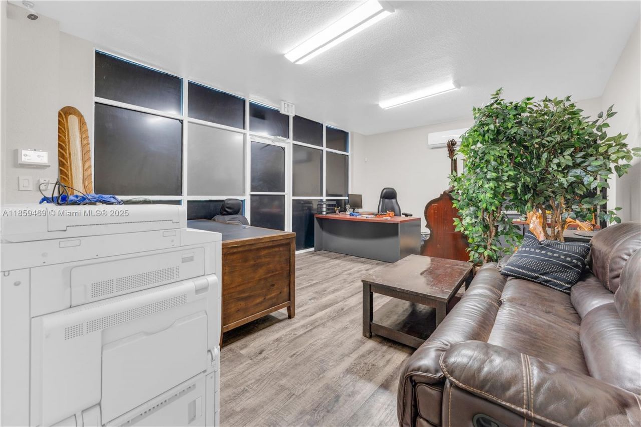 1071 NW 31st Ave, Unit B-4, Pompano Beach, FL 33069 Photo