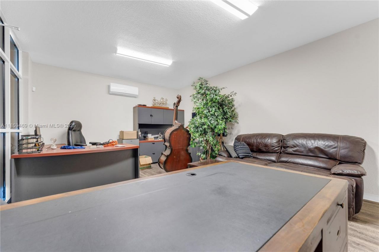 1071 NW 31st Ave, Unit B-4, Pompano Beach, FL 33069 Photo