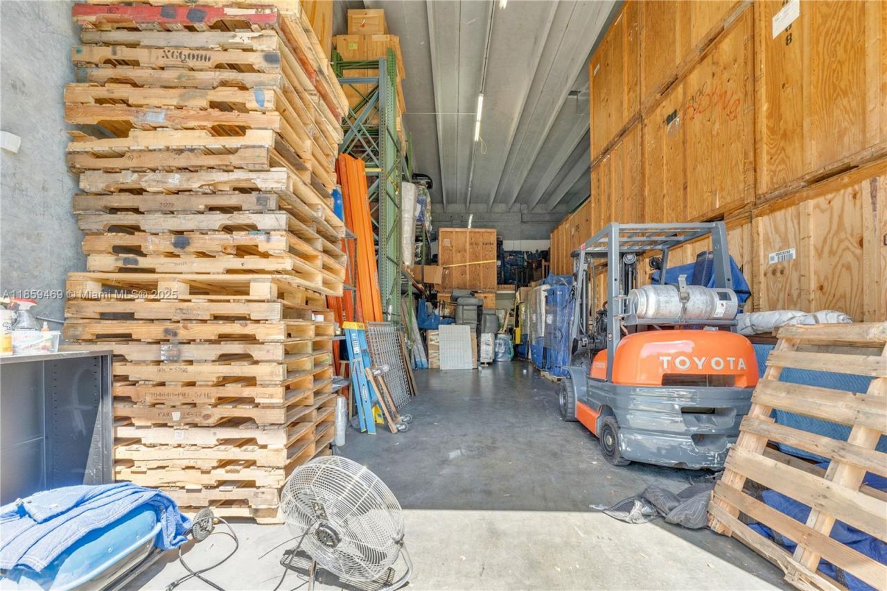 1071 NW 31st Ave, Unit B-4, Pompano Beach, FL 33069 Photo