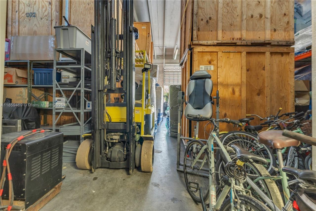 1071 NW 31st Ave, Unit B-4, Pompano Beach, FL 33069 Photo