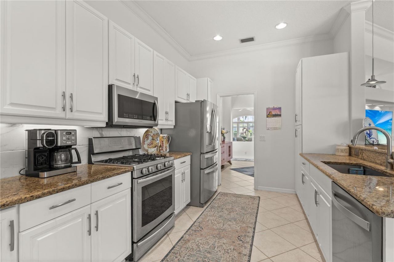 4715 Halyard Drive, Bradenton, FL 34208 Photo