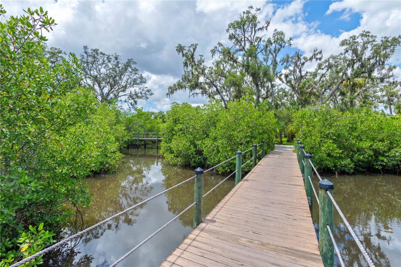 4715 Halyard Drive, Bradenton, FL 34208 Photo