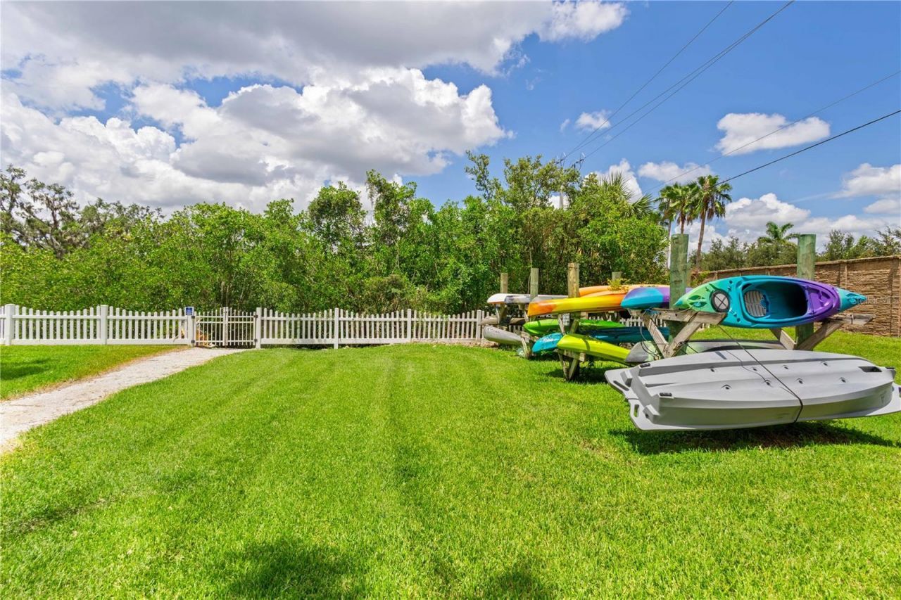 4715 Halyard Drive, Bradenton, FL 34208 Photo