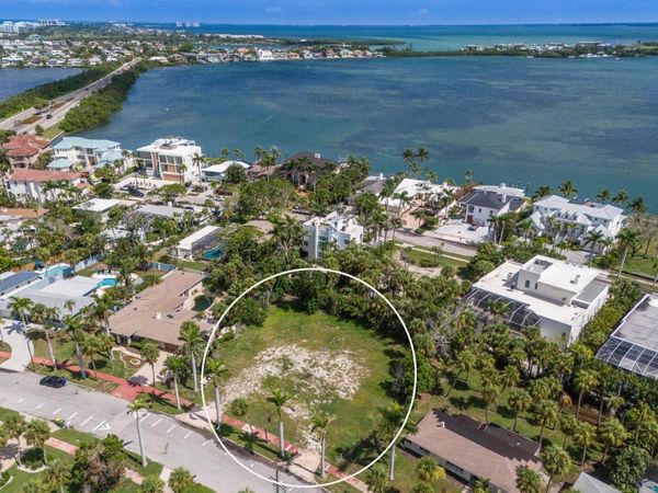 204 N ADAMS DRIVE, SARASOTA, FL 34236