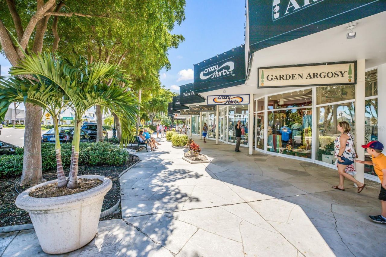 204 N Adams Drive, Sarasota, FL 34236 Photo